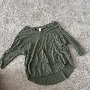 Green Medium Length Sleeve Sweater